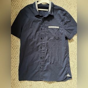 Lululemon M button up shirt